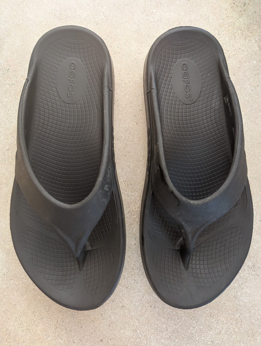 Oofos Women’s Black Recovery Flip Flops